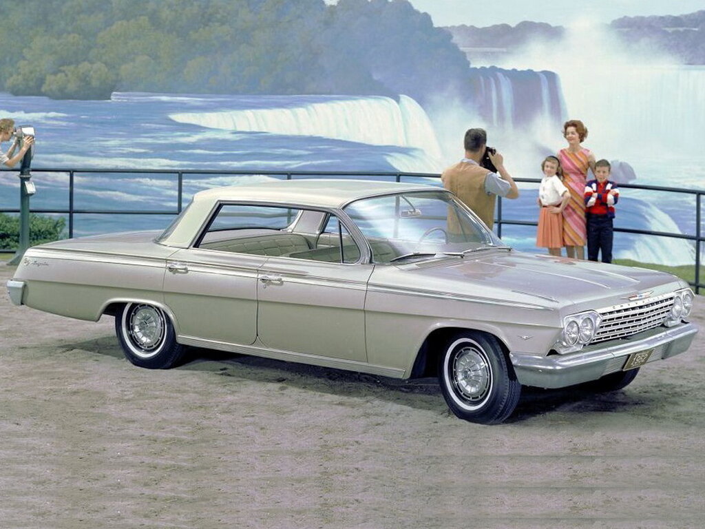 Chevrolet Impala (1739, 1839) 3 поколение, рестайлинг, седан (10.1961 - 09.1962)